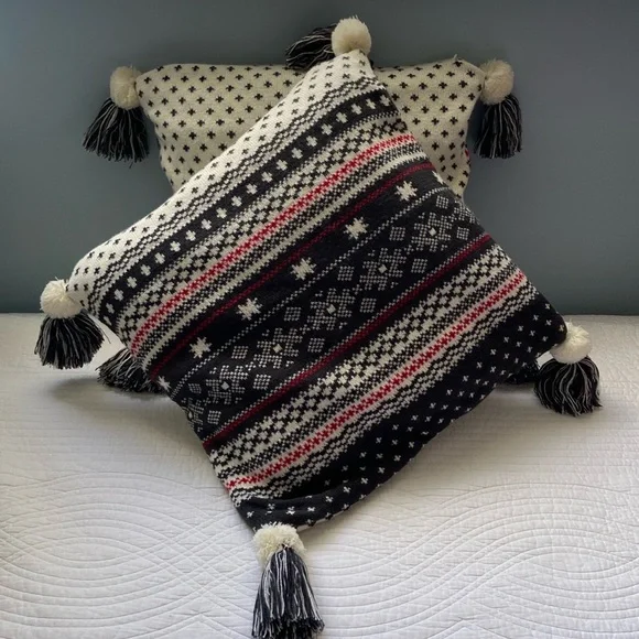 Brooks Brothers Fair Isle Sweater Knit Accent Pillow Covers Set of Two - Picture 15 of 16